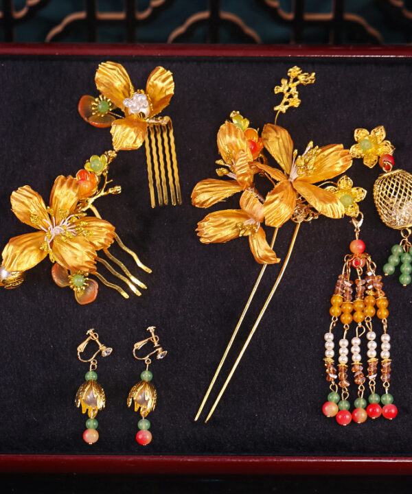 Chinese Style Golden Floral Bridal Hair Accessory