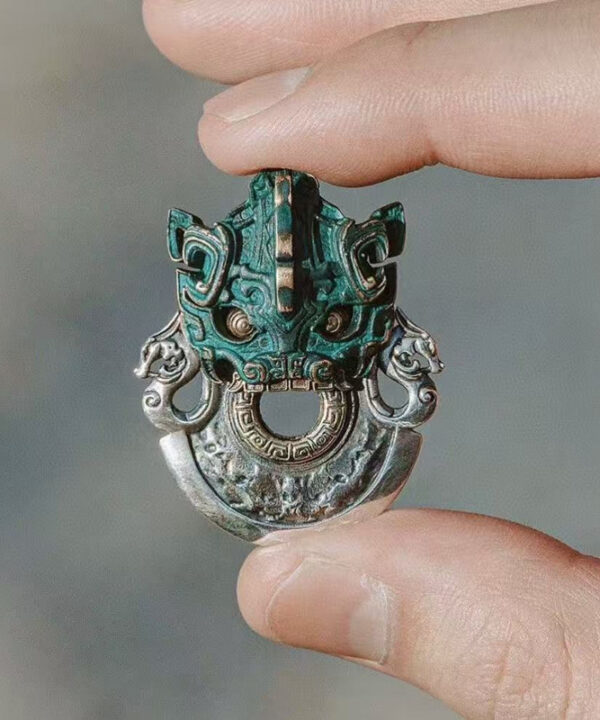 Taotie Axe & Yue Dragon Pattern Pendant (3)