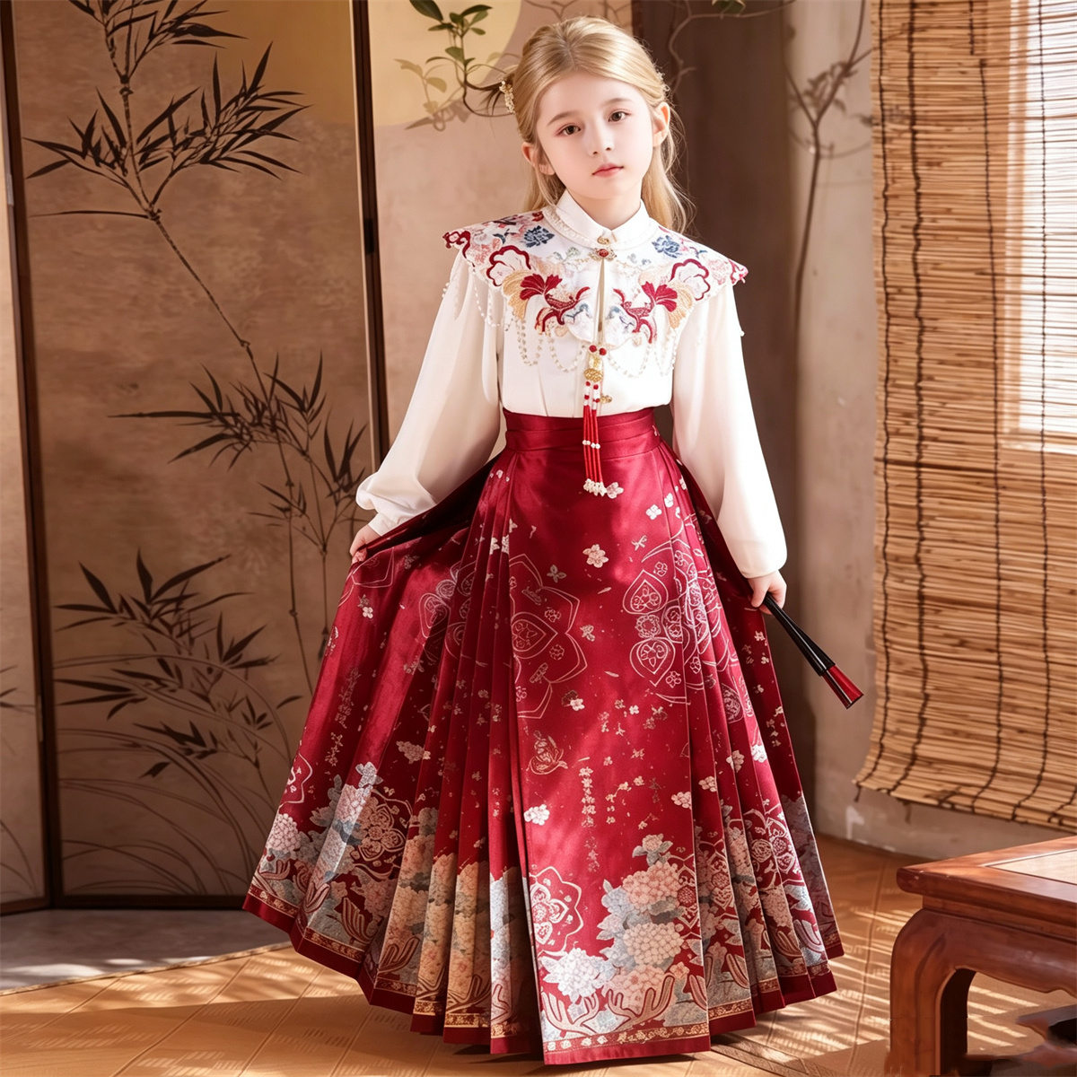 Ming-style Brocade Embroidered Horse-face Skirt Set Ming-style Brocade Embroidered Horse-face Skirt Set